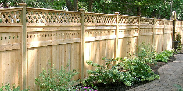 local fence contractor for garden fencing wirral